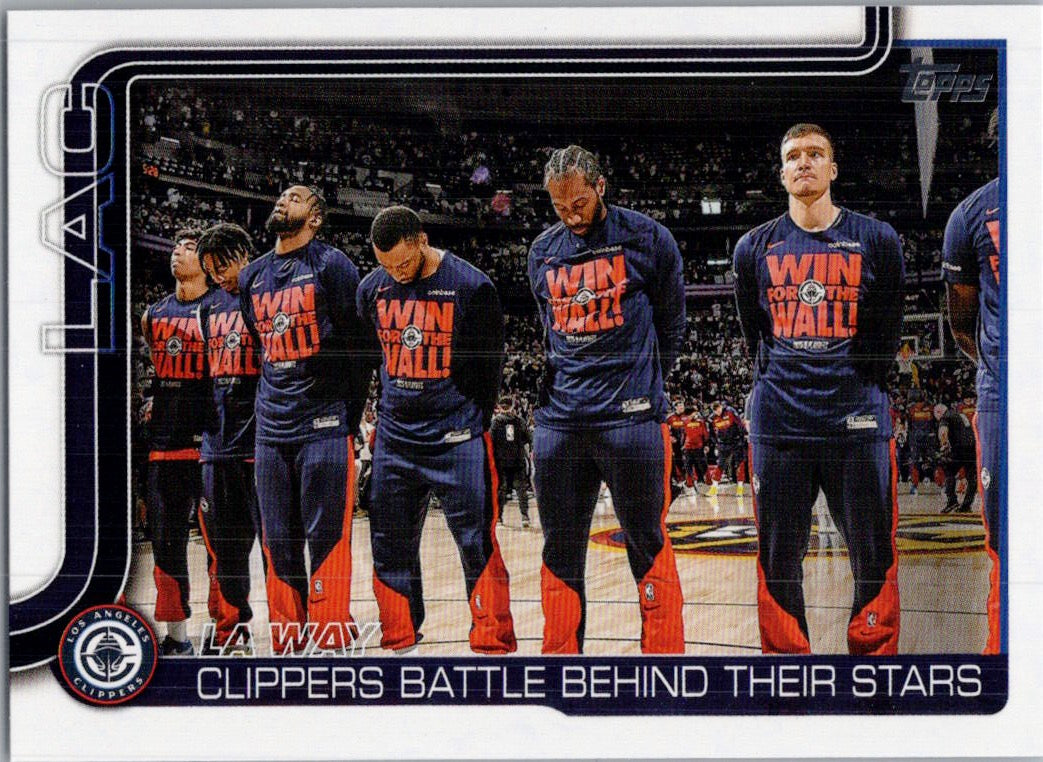 2025-26 Topps #292 LA Way: Clippers Battle Behind Their Stars Los Angeles Clippers