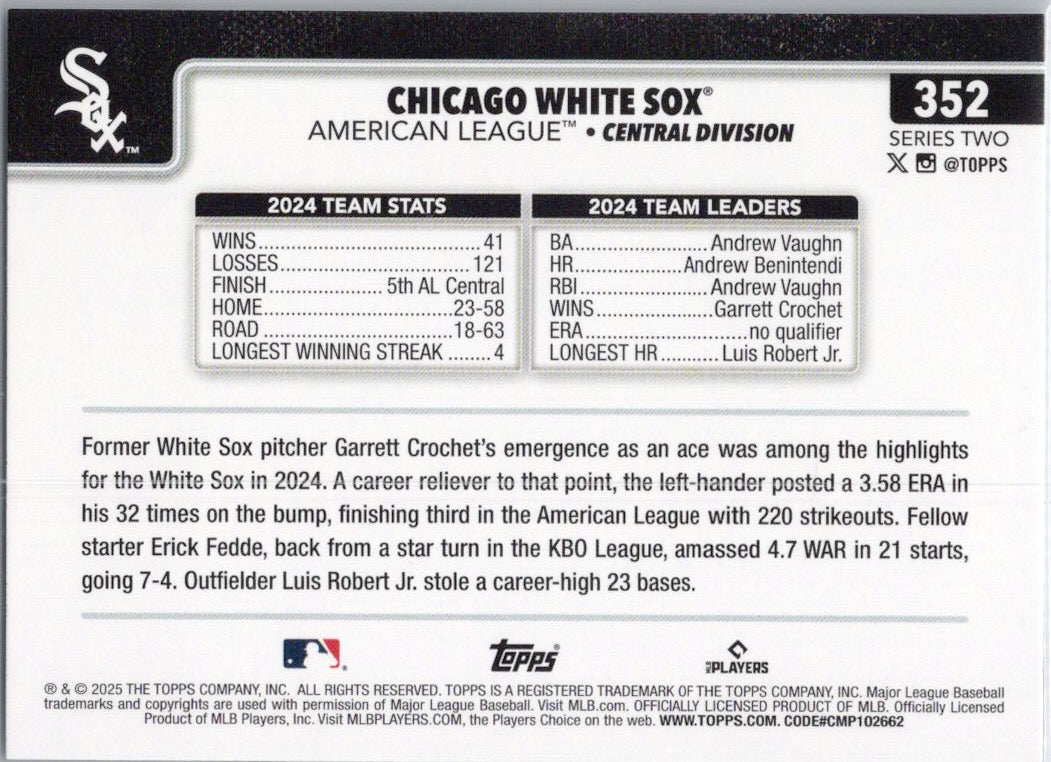 2025 Topps #352 Chicago White Sox Chicago White Sox