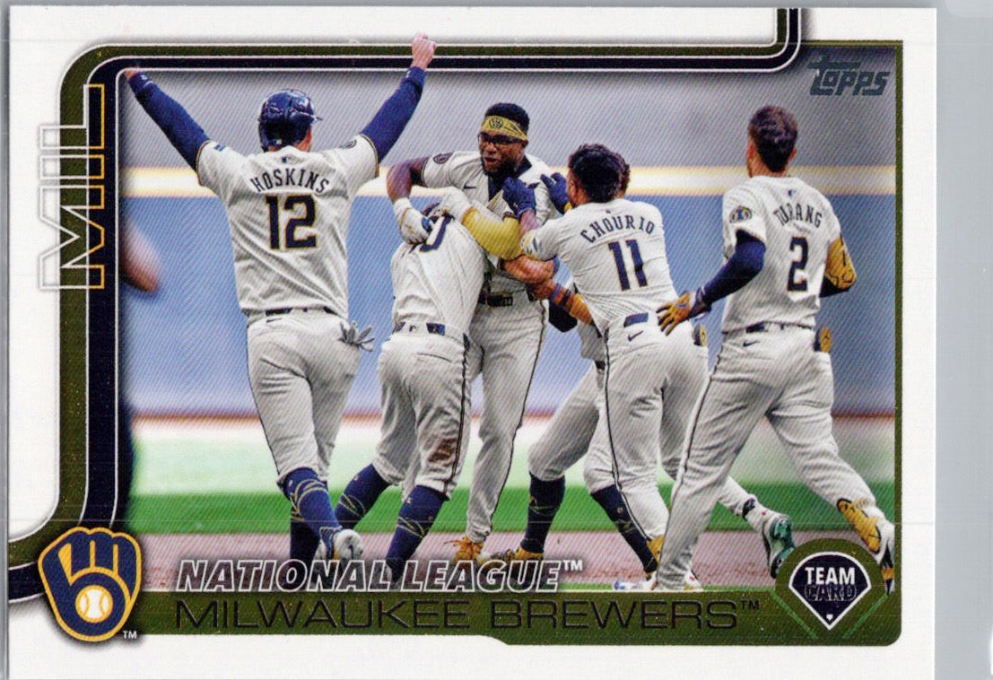 2025 Topps #396 Milwaukee Brewers Milwaukee Brewers