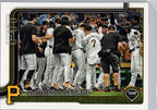 2025 Topps #677 Pittsburgh Pirates Pittsburgh Pirates