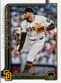 2025 Topps #633 Robert Suarez San Diego Padres